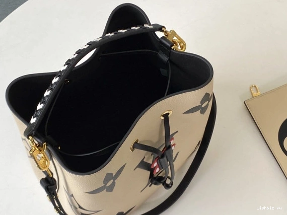 WIS VUITTON NÉONOÉ LOUIS 0907